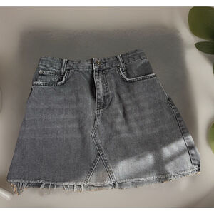 BDG Urban Outfitters Distressed Denim A-Line Mini• Frayed Hem• Sz SM•BLKGrey